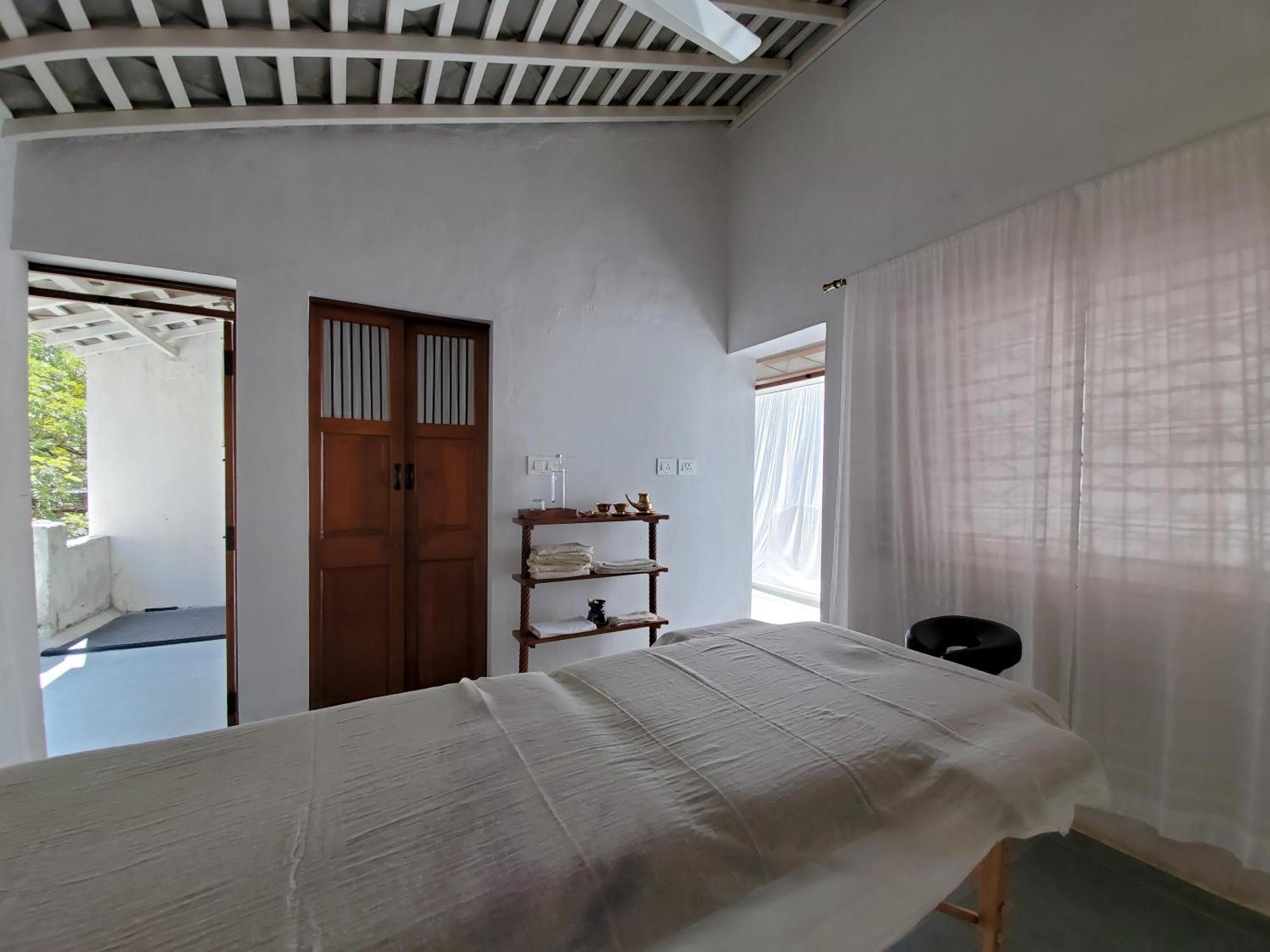 Kariappa House Hotel Пондичери Екстериор снимка
