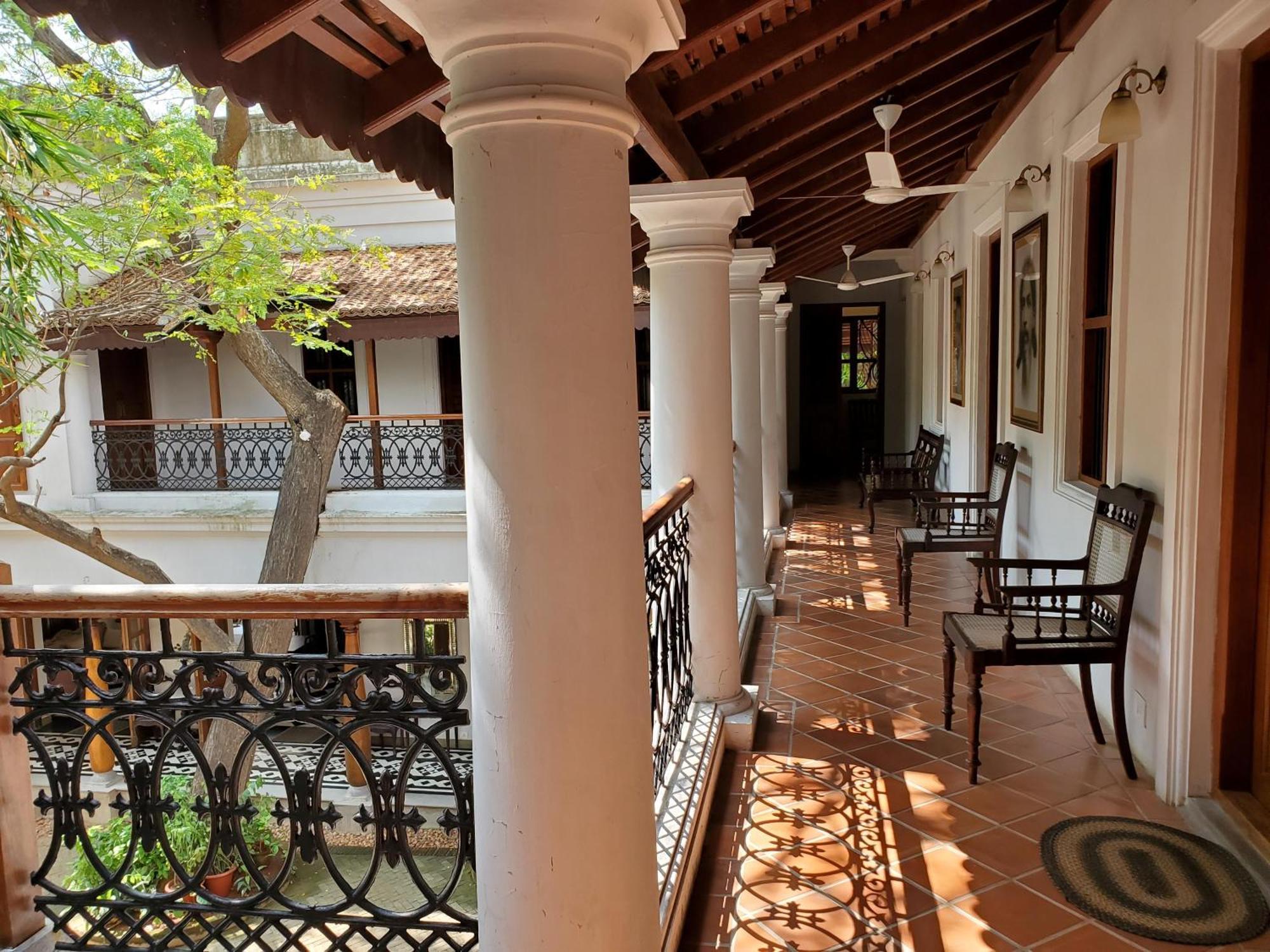 Kariappa House Hotel Пондичери Екстериор снимка