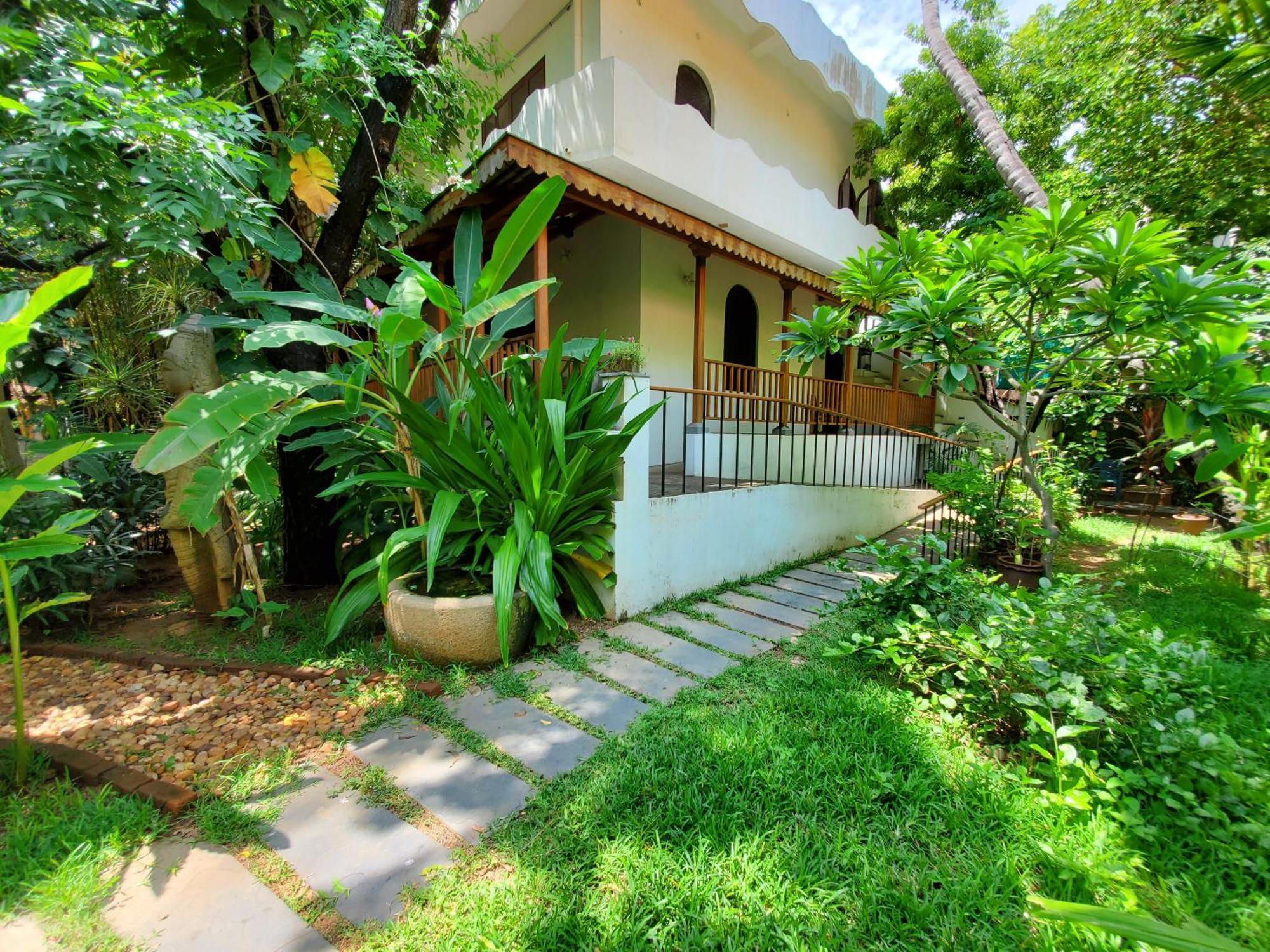 Kariappa House Hotel Пондичери Екстериор снимка