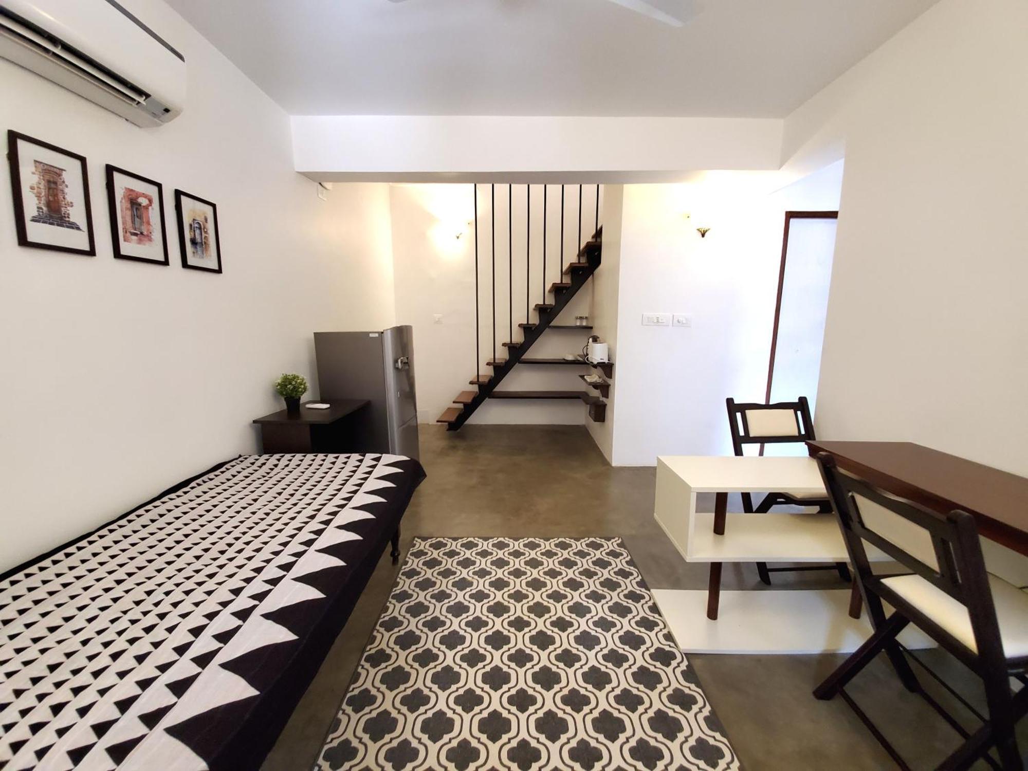 Kariappa House Hotel Пондичери Екстериор снимка