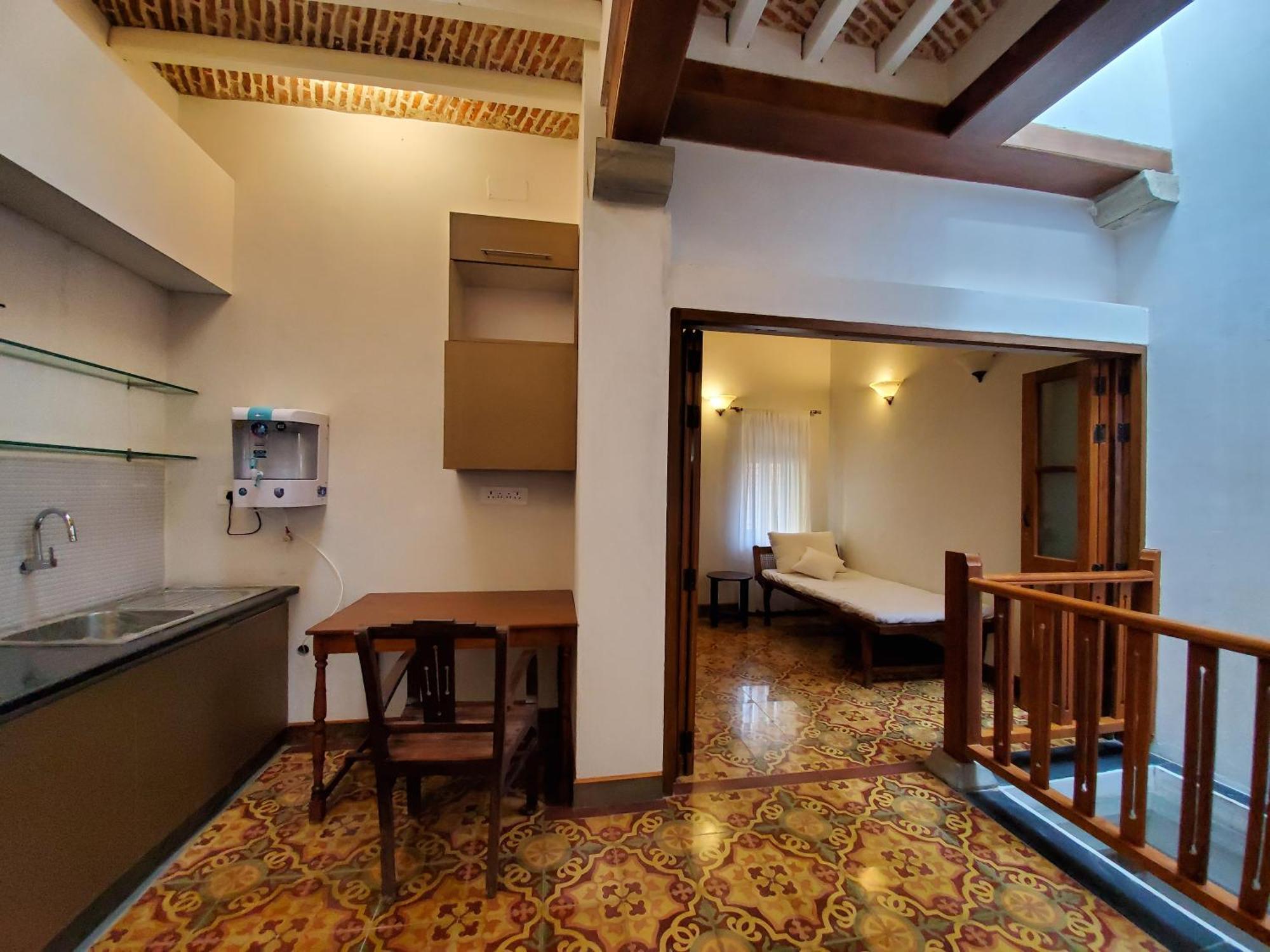 Kariappa House Hotel Пондичери Екстериор снимка