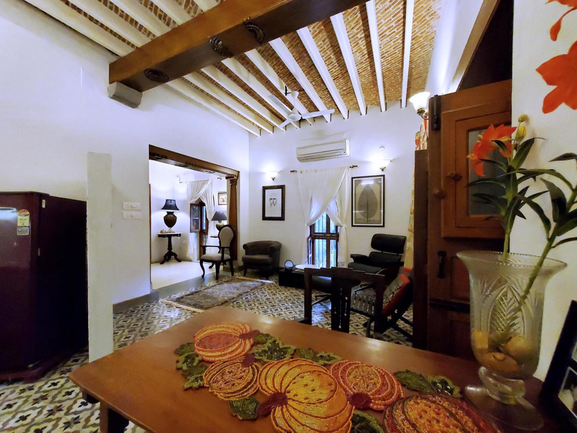 Kariappa House Hotel Пондичери Екстериор снимка