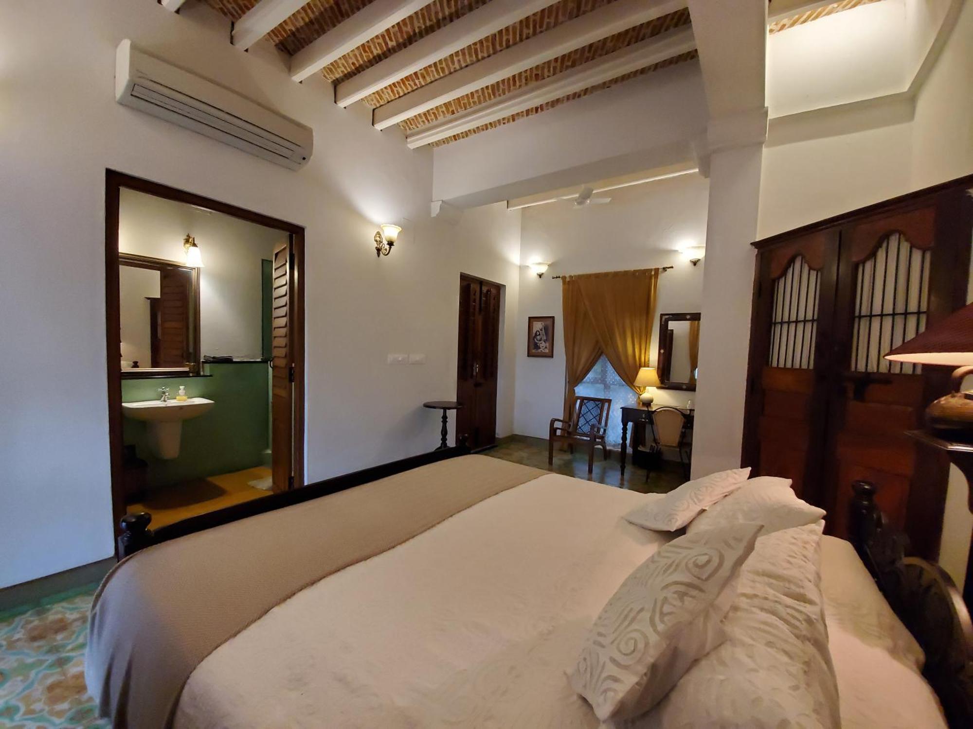 Kariappa House Hotel Пондичери Екстериор снимка