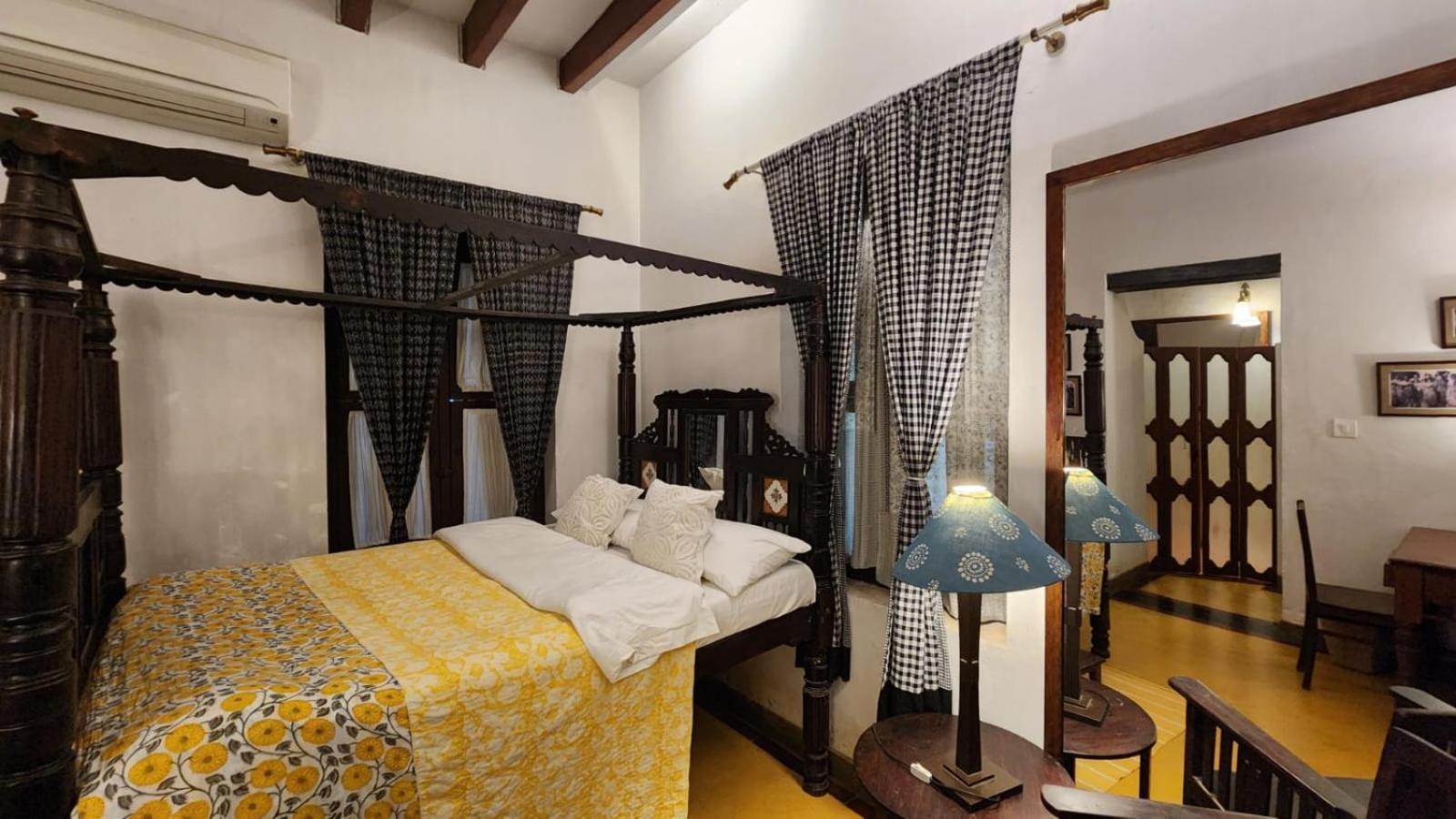Kariappa House Hotel Пондичери Екстериор снимка