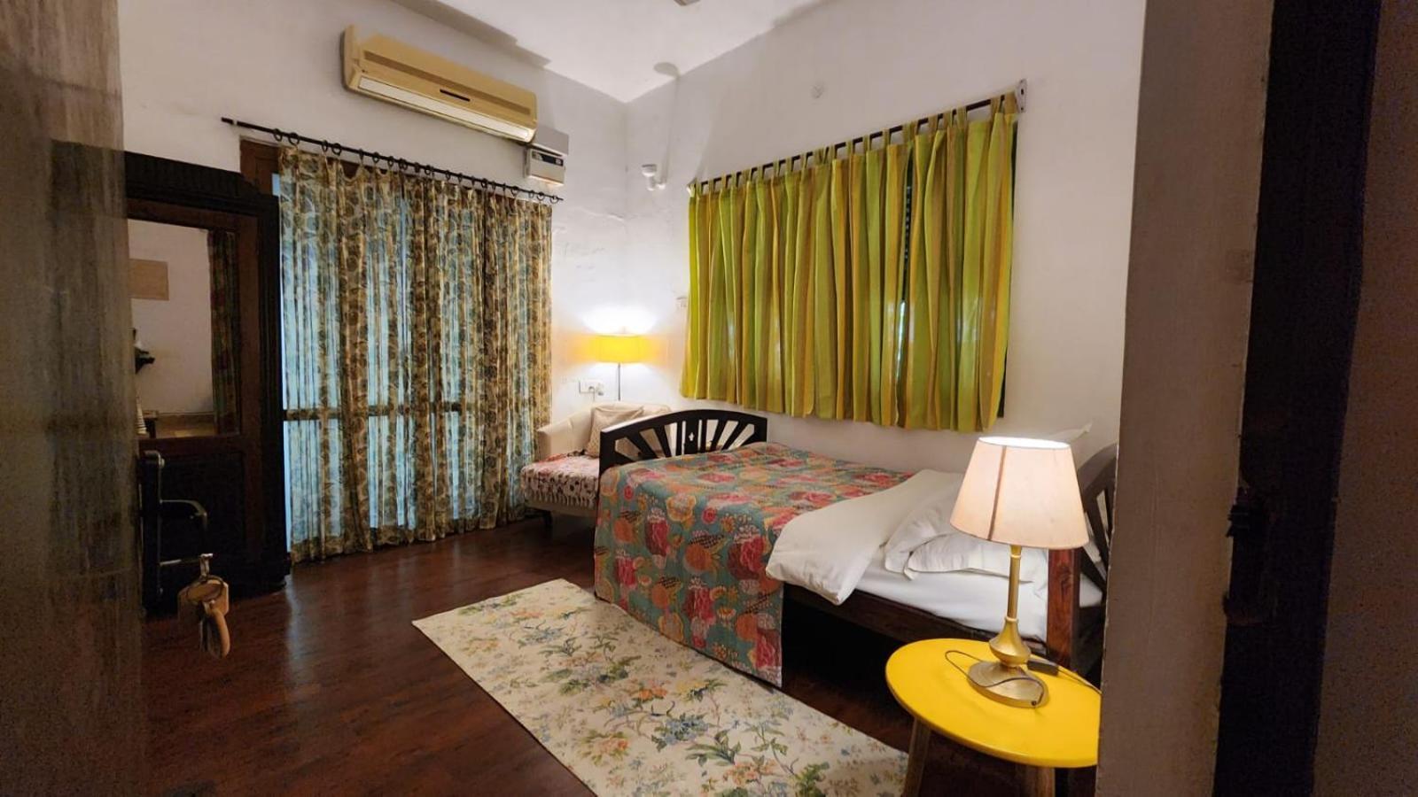 Kariappa House Hotel Пондичери Екстериор снимка