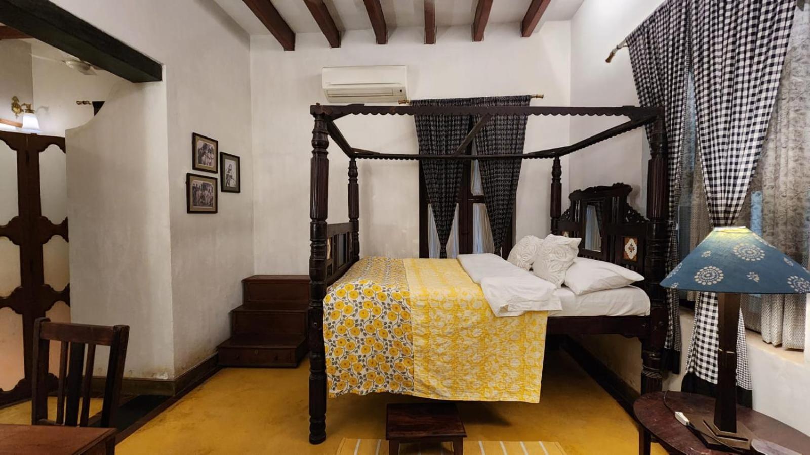 Kariappa House Hotel Пондичери Екстериор снимка